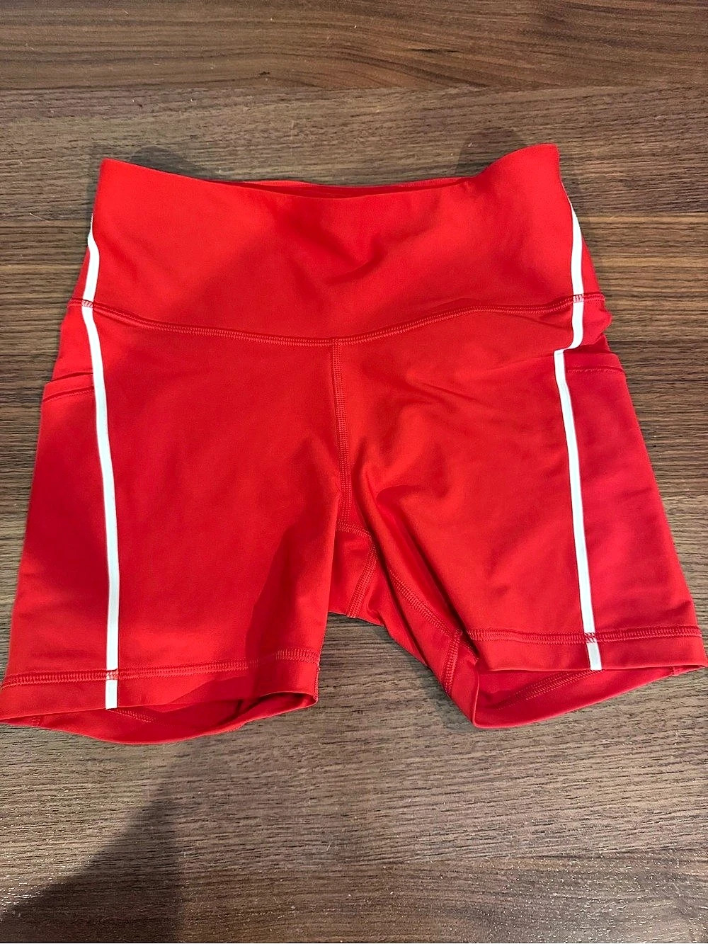 Athleta interval stash 5” biker shorts Shorts Red & White Small